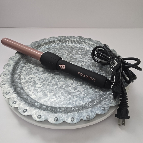 ⭐️40% Off⭐️Foxybae Hair Curling Wand 25 mm - Picture 1 of 9